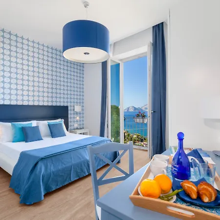 Hotel Vista Di Capri 4*