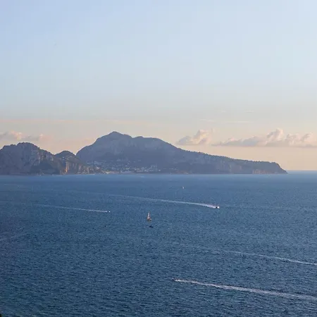 Vista Di Capri ホテル 4*