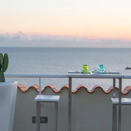 ホテル Vista Di Capri 4*