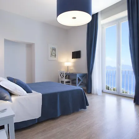 ホテル Vista Di Capri 4*